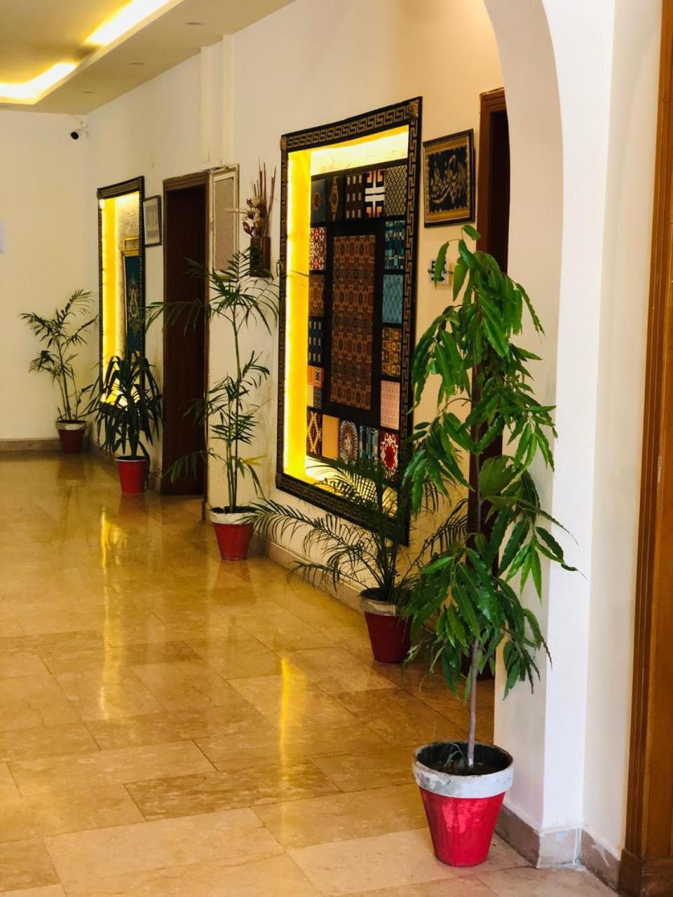 Blue Moon Residency Jinnah Super Islamabad Luaran gambar