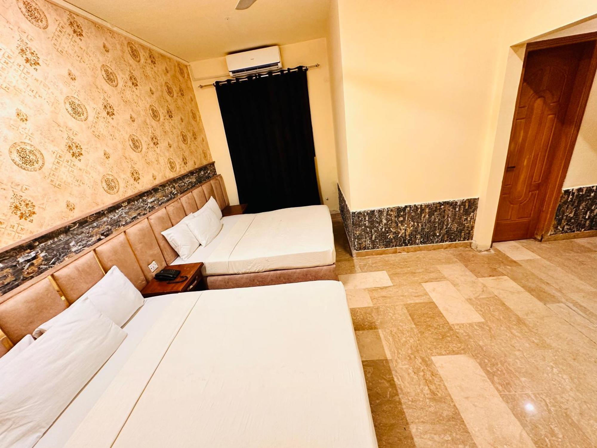 Blue Moon Residency Jinnah Super Islamabad Luaran gambar
