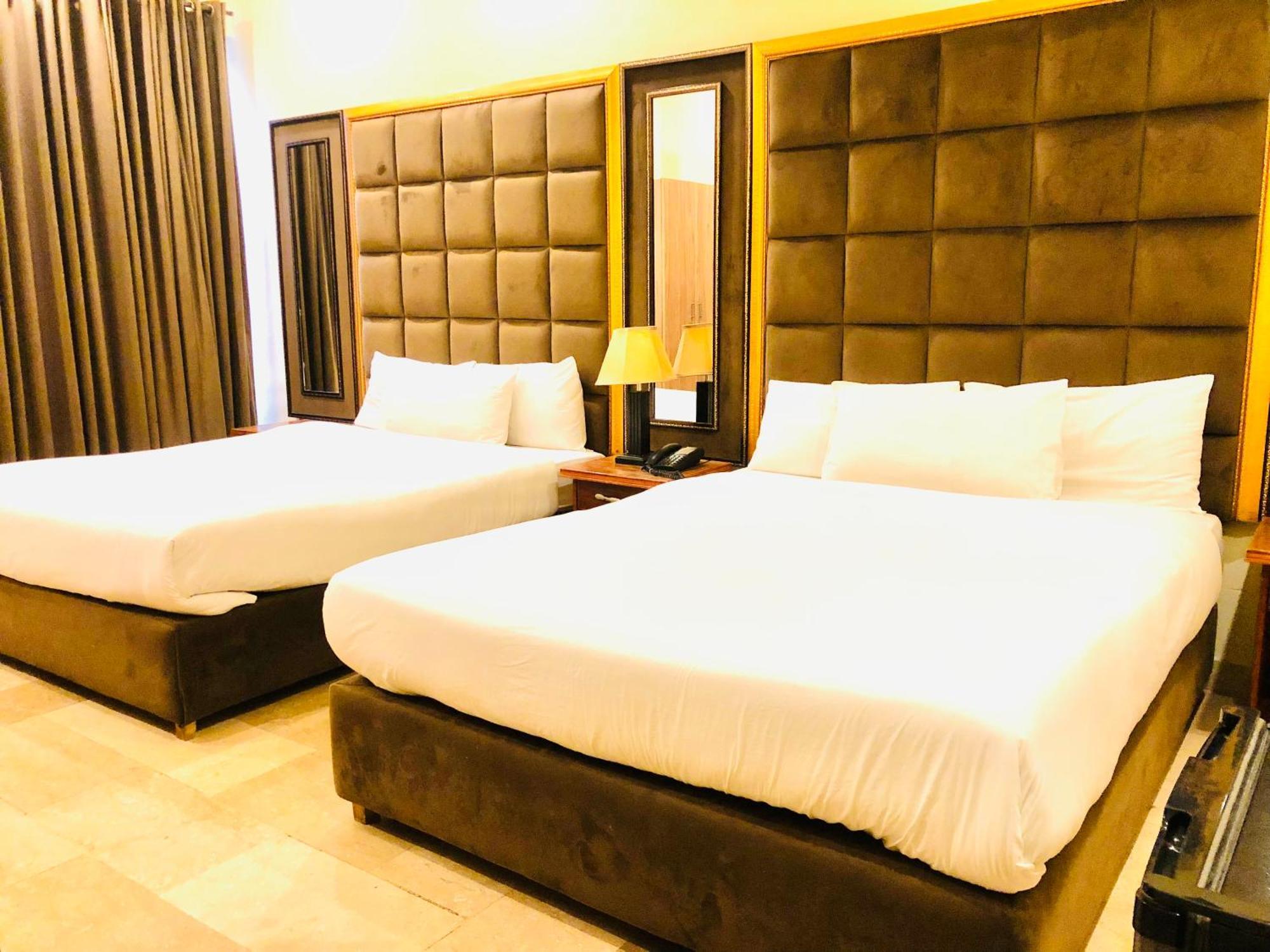 Blue Moon Residency Jinnah Super Islamabad Luaran gambar